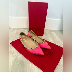 Valentino Rockstud Ballet Flats Fuchsia Patent Leather Pointed Toe Sz 39 (7.5)